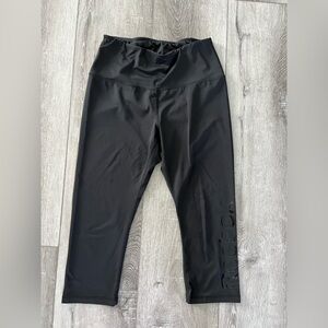 Woman’s REEBOK black athletic leggings size Large